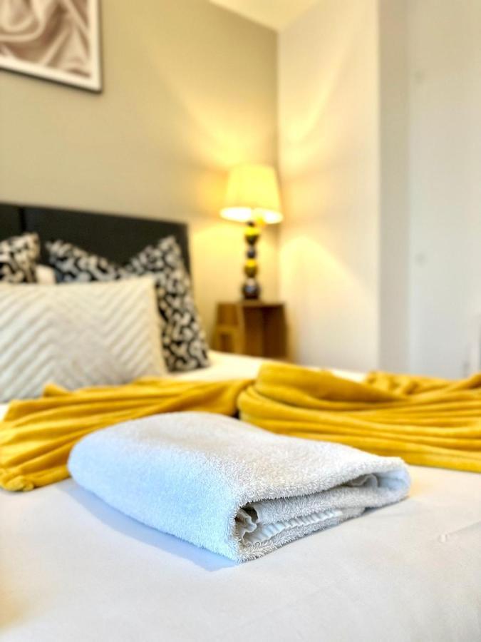 Koala & Tree - Modern 1 Bed Apartment For 4 Guests In The Heart Of Cambridge - Short Lets & Serviced Accommodation Esterno foto