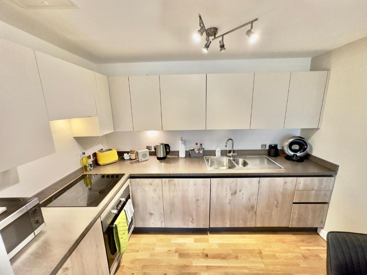 Koala & Tree - Modern 1 Bed Apartment For 4 Guests In The Heart Of Cambridge - Short Lets & Serviced Accommodation Esterno foto